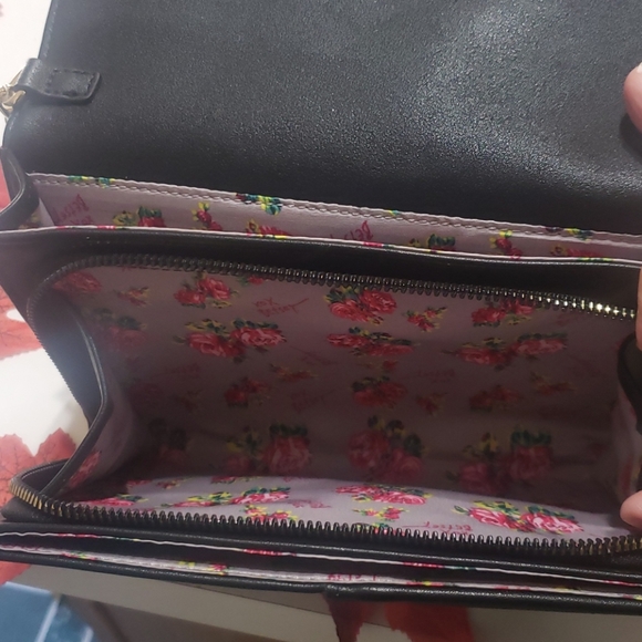 Betsey Johnson Crossbody Handbag - Picture 4 of 4